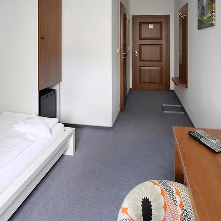Pod Věží Penzion Kolín